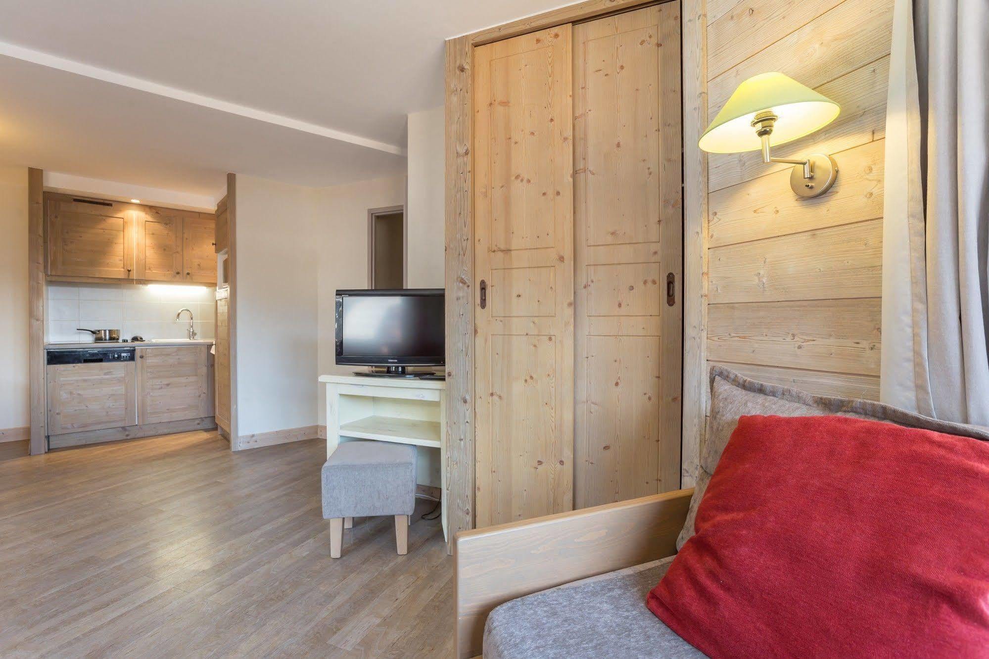 Pierre & Vacances Residence Le Christiana Ла Таня Екстериор снимка